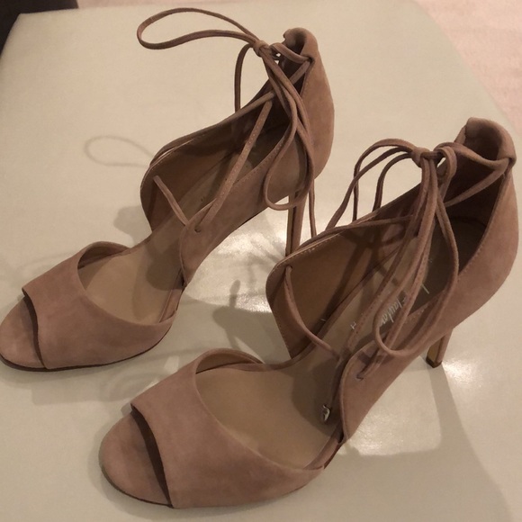 Suede Nude Lord & Taylor Heels - Picture 2 of 10